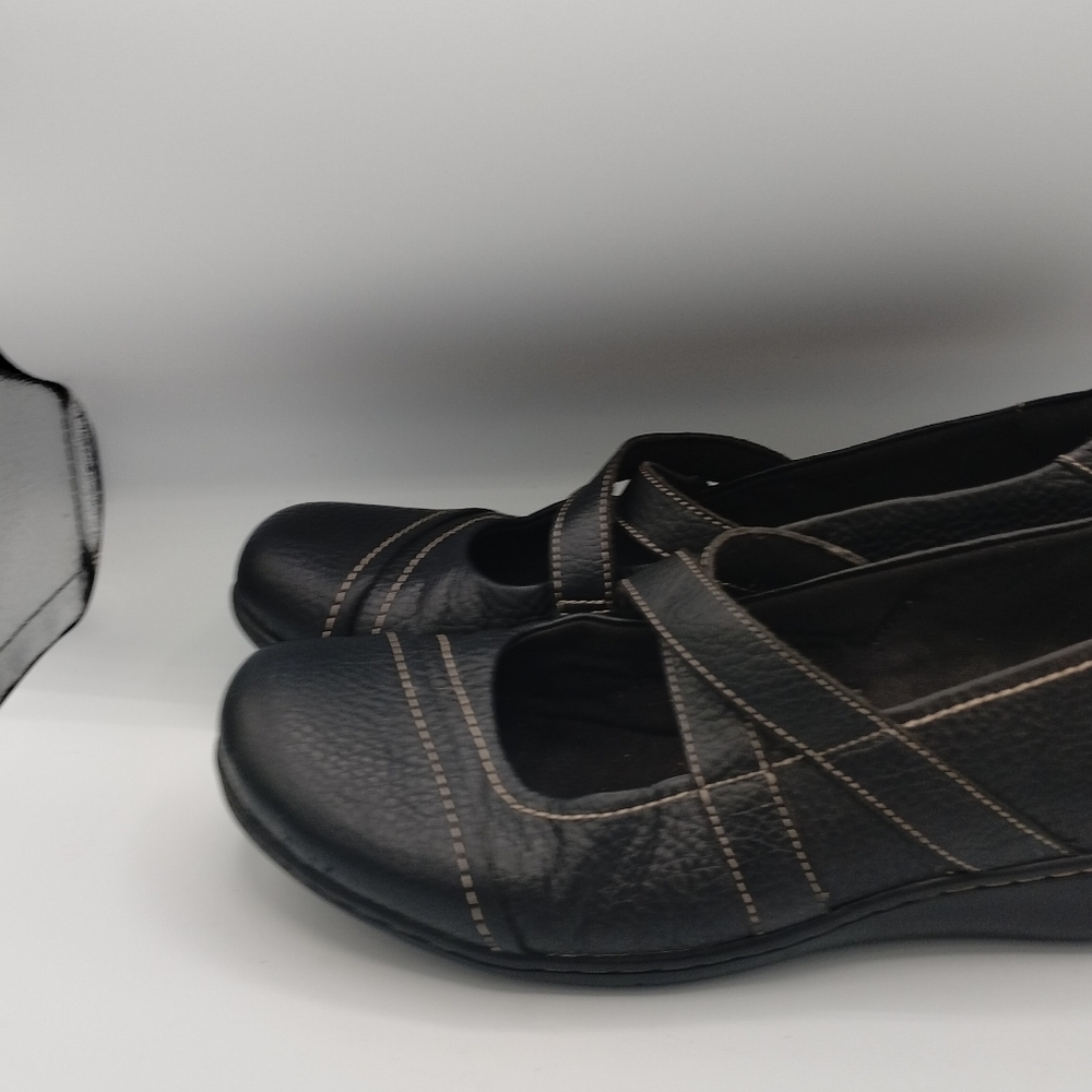 Clarks bendables, women's black flats, size 11 M - Picture 3 of 12